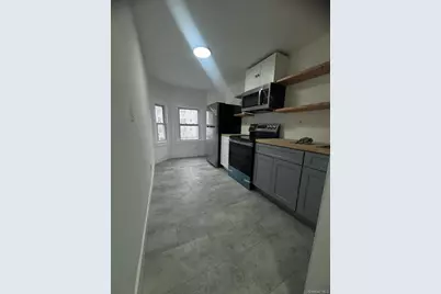 301 Warburton Avenue, Yonkers, NY 10701 - Photo 4