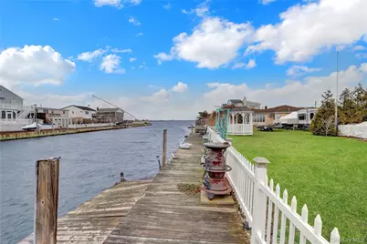 31 Roneck Court, Shirley, NY 11967 - Photo 1