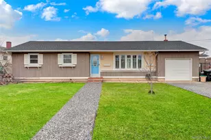 31 Roneck Ct, Shirley, NY 11967 - Photo 6