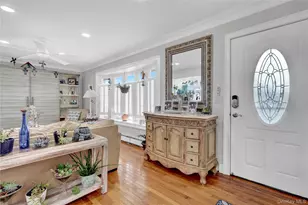 31 Roneck Ct, Shirley, NY 11967 - Photo 12