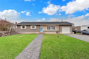 31 Roneck Ct, Shirley, NY 11967 - Photo 24