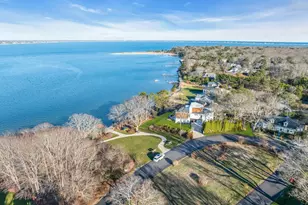 10 Bay View Dr, Hampton Bays, NY 11946 - Photo 50