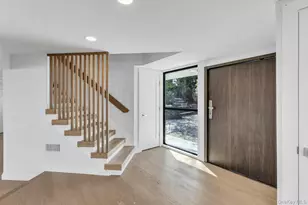 10 Bay View Dr, Hampton Bays, NY 11946 - Photo 6