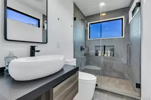 10 Bay View Dr, Hampton Bays, NY 11946 - Photo 18