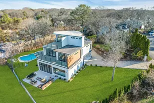 10 Bay View Dr, Hampton Bays, NY 11946 - Photo 44