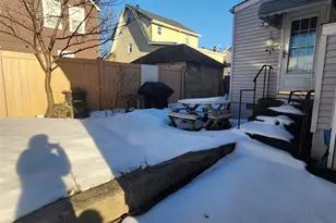 31 Huber Pl, Yonkers, NY 10704 - Photo 16