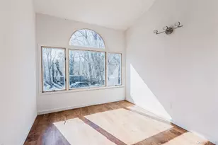 606 E Jericho Tpke, Huntington Station, NY 11746 - Photo 14
