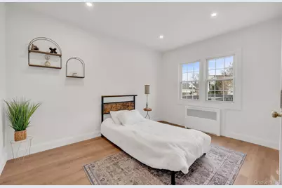 48 Sperry Court, New Hyde Park, NY 11040 - Photo 22