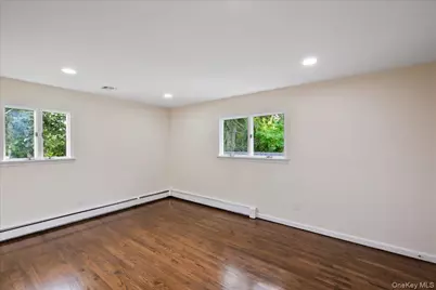 22 Brian Drive, East Islip, NY 11730 - Photo 8