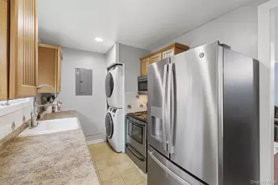 408 Balmville Terrace, Newburgh, NY 12550 - Photo 8