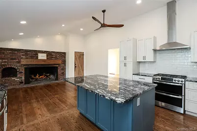 61 Preston Street, Huntington, NY 11743 - Photo 6