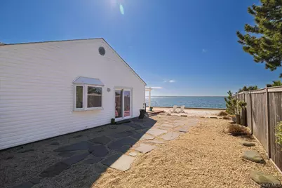 65 Shore Drive S, Copiague, NY 11726 - Photo 16