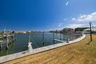 65 Shore Dr S, Copiague, NY 11726 - Photo 30