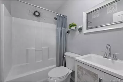 502 Station Road, Bellport, NY 11713 - Photo 10