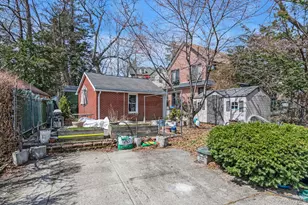 84-16 Charlecote Ridge, Jamaica, NY 11432 - Photo 24