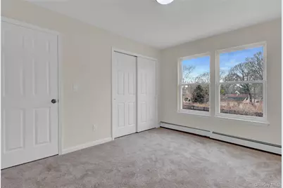 85 Patchogue Avenue, Mastic, NY 11950 - Photo 28