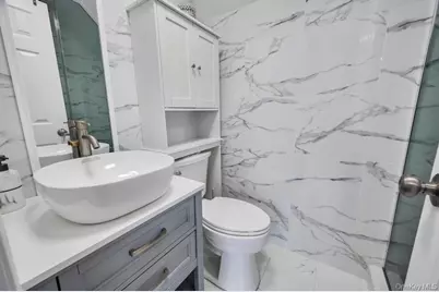 207 N Grove Street, Valley Stream, NY 11580 - Photo 8