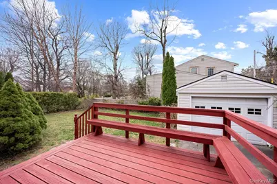 8 Grady Court, Great Neck, NY 11023 - Photo 22