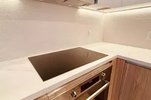 27-09 40th Ave, Long Island City, NY 11101 - Photo 6