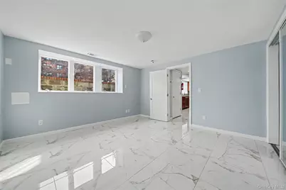 635 E Lincoln Avenue, Mount Vernon, NY 10552 - Photo 4