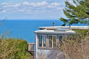 2 Dolphin Way, Riverhead, NY 11901 - Photo 4