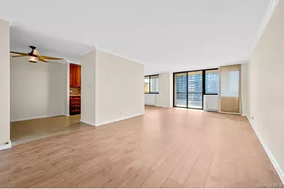 2 Bay Club Drive #16V, Bayside, NY 11360 - Photo 4