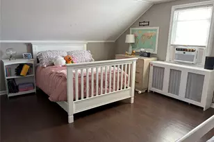 25 Park Cir, New Hyde Park, NY 11040 - Photo 24