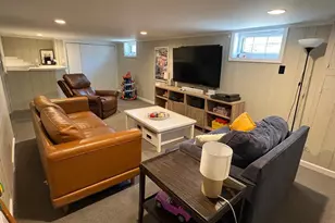 25 Park Cir, New Hyde Park, NY 11040 - Photo 30