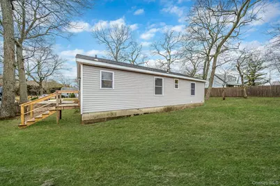 28 Dale Avenue, Riverhead, NY 11901 - Photo 6