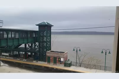 110 Ardsley Avenue W, Greenburgh, NY 10503 - Photo 12