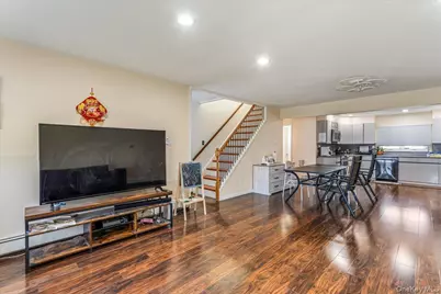 65 Prentice Road, Levittown, NY 11756 - Photo 8