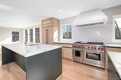 2 Myrtledale Road, Scarsdale, NY 10583 - Photo 4