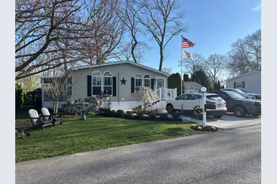 1661 Old Country Road #62, Riverhead, NY 11901 - Photo 2