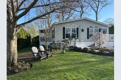 1661 Old Country Road #62, Riverhead, NY 11901 - Photo 1