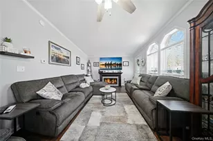 1661 Old Country Rd, Riverhead, NY 11901 - Photo 8