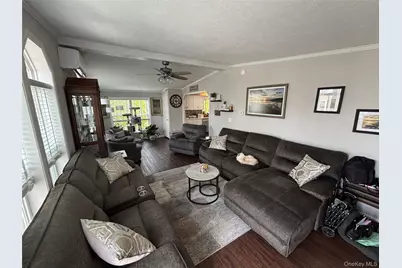 1661 Old Country Road #62, Riverhead, NY 11901 - Photo 4