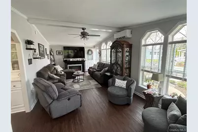 1661 Old Country Road #62, Riverhead, NY 11901 - Photo 6