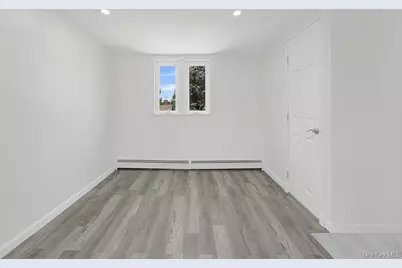 8 Winthrop Street #2, Lynbrook, NY 11563 - Photo 10