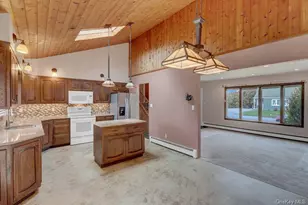 50 Independence Ave, Babylon, NY 11702 - Photo 12