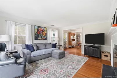 325 Frank Avenue, Mamaroneck, NY 10543 - Photo 4