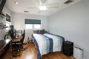 921 Ilse Ct, North Bellmore, NY 11710 - Photo 20