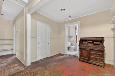 16 Hamilton Road, Wappingers Falls, NY 12590 - Photo 10