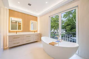 54 Landview Dr, Dix Hills, NY 11746 - Photo 14