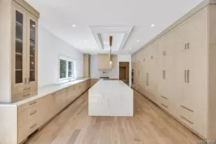 54 Landview Dr, Dix Hills, NY 11746 - Photo 2