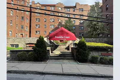 3 Franklin Avenue #4M, White Plains, NY 10601 - Photo 1