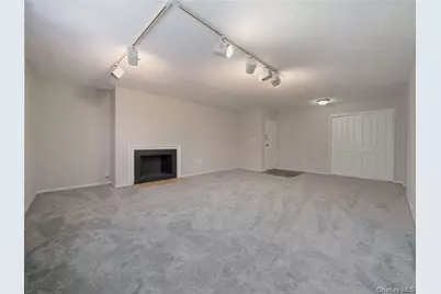 391 Sierra Vista Lane, Valley Cottage, NY 10989 - Photo 6