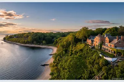 31 Fort Hill Drive, Lloyd Harbor, NY 11743 - Photo 1