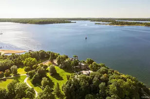 31 Fort Hill Dr, Lloyd Harbor, NY 11743 - Photo 38