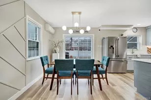 22 Miriam Pkwy, Elmont, NY 11003 - Photo 10