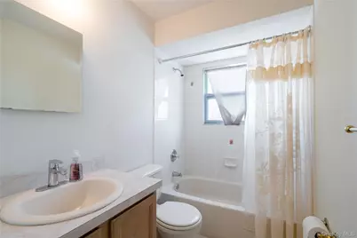 17 Clifton Street, Farmingdale, NY 11735 - Photo 16